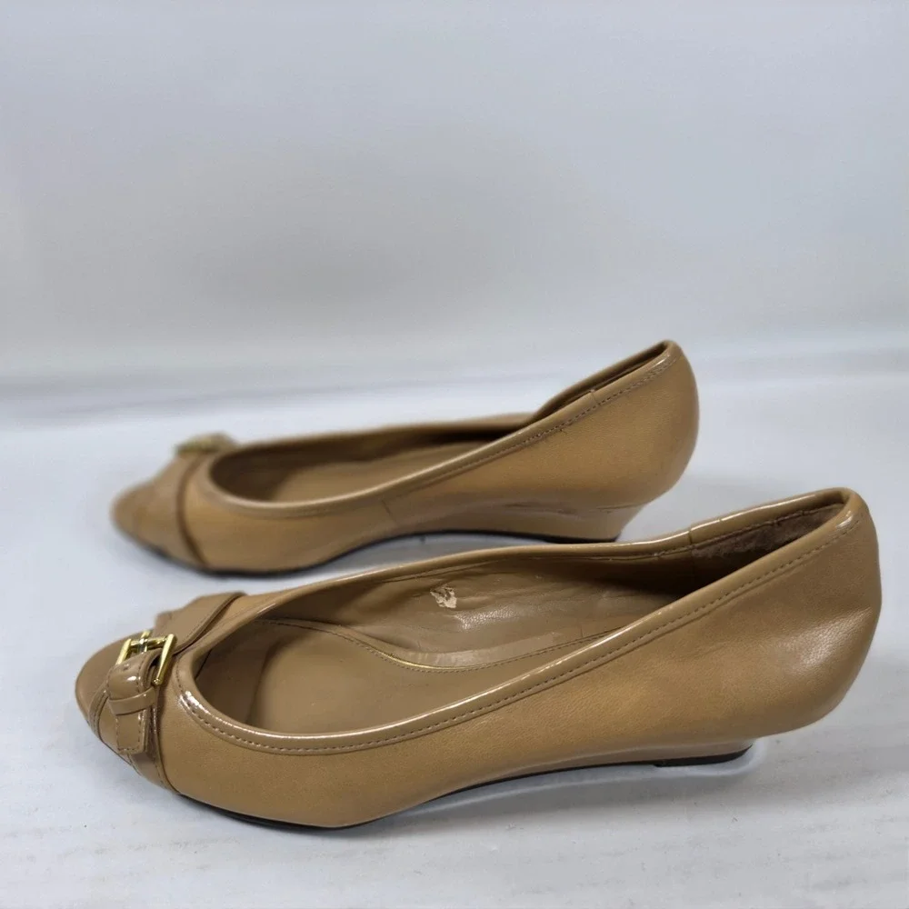 Lauren Ralph Lauren Tan Leather Peep Toe Wedge Heels Buckle Detail Beige Pumps